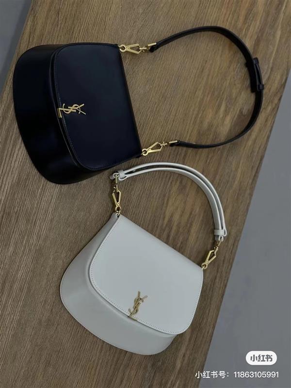 2026224192625973 800